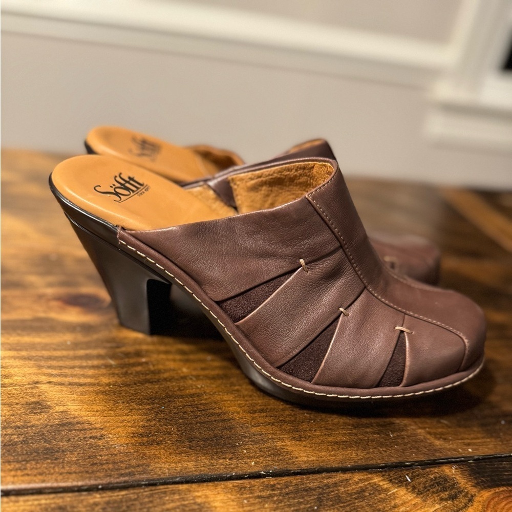 Sofft Women’s Clogs Brown Leather w/suede Size 9 Slip On. Never worn